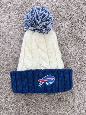 Buffalo David Bitton Kids Cable Knit Pom Beanie - White & Royal Blue